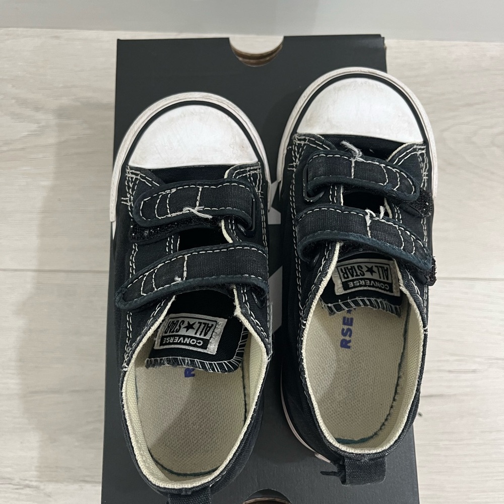 Converse infant black